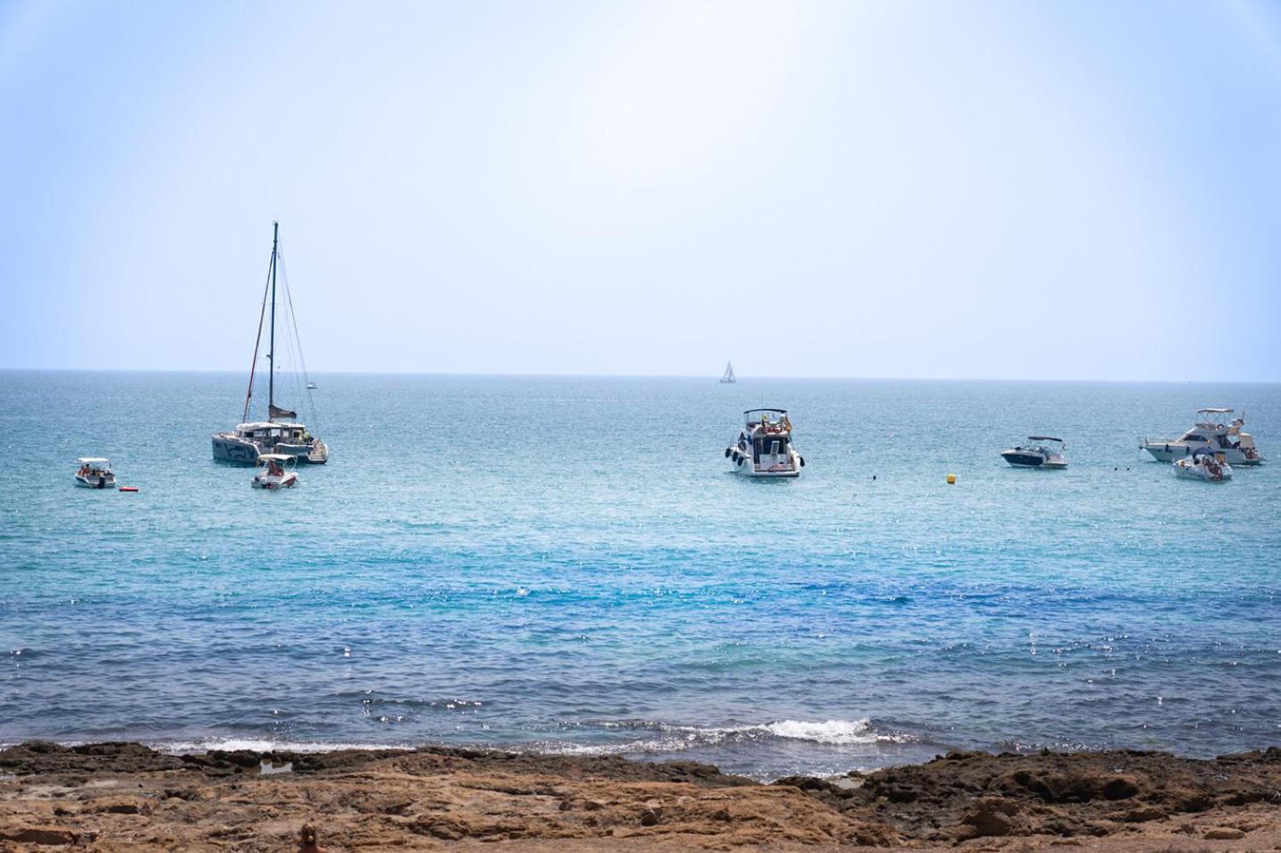 אוריהואלה Frontline Beach Villa Playa Flamenca מראה חיצוני תמונה